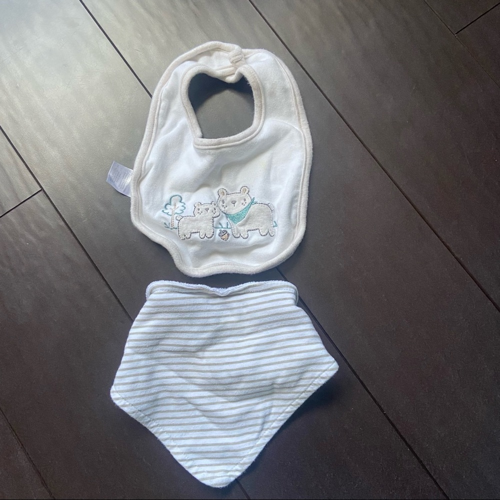 Baby bibs tan gender neutral bandana & regular bear